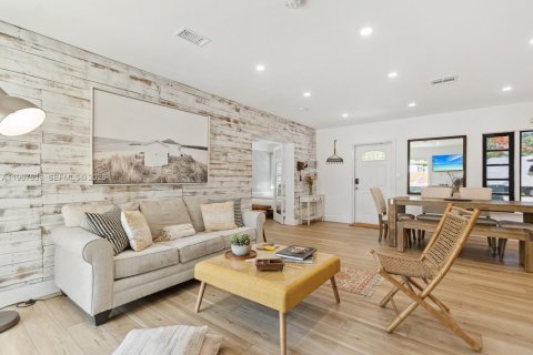 Villa ou maison à louer à Fort Lauderdale, Floride: 2 chambres, 124.95 m2 № 2032536 - photo 8