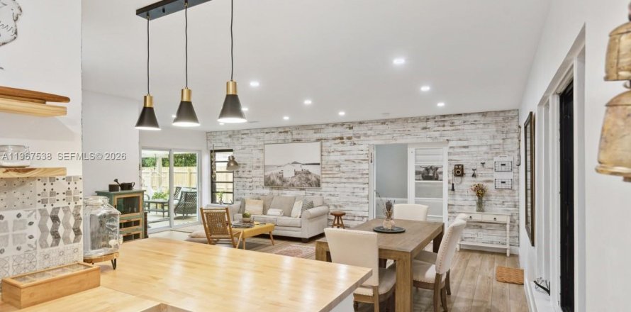 Villa ou maison à Fort Lauderdale, Floride 2 chambres, 124.95 m2 № 2032536