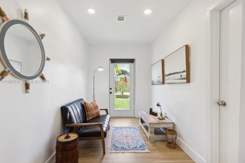 Villa ou maison à louer à Fort Lauderdale, Floride: 2 chambres, 124.95 m2 № 2032536 - photo 18
