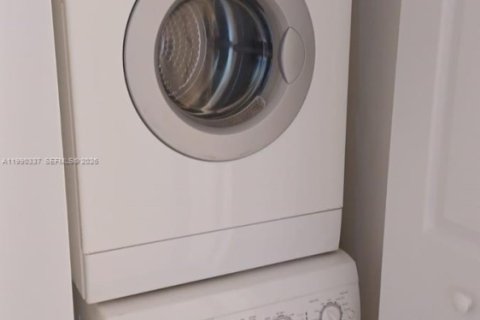 Condominio en alquiler en Plantation, Florida, 2 dormitorios, 106.28 m2 № 2057633 - foto 17