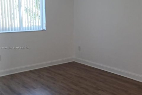 Condominio en alquiler en Plantation, Florida, 2 dormitorios, 106.28 m2 № 2057633 - foto 3