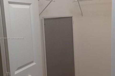 Condominio en alquiler en Plantation, Florida, 2 dormitorios, 106.28 m2 № 2057633 - foto 7