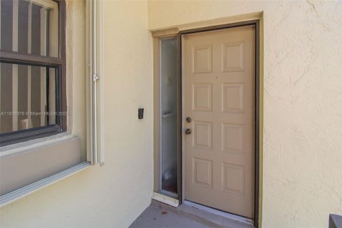 Condominio en venta en Coconut Creek, Florida, 2 dormitorios, 90.86 m2 № 1823946 - foto 14