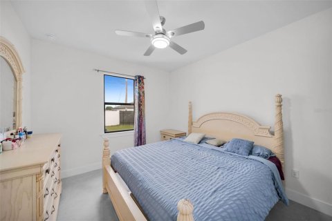 House in Cape Coral, Florida 3 bedrooms, 173.63 sq.m. № 1625743 - photo 15