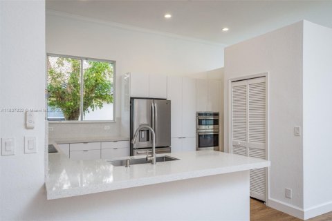 Casa en venta en Weston, Florida, 4 dormitorios, 257.06 m2 № 1825880 - foto 12