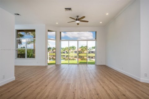 Casa en venta en Weston, Florida, 4 dormitorios, 257.06 m2 № 1825880 - foto 5