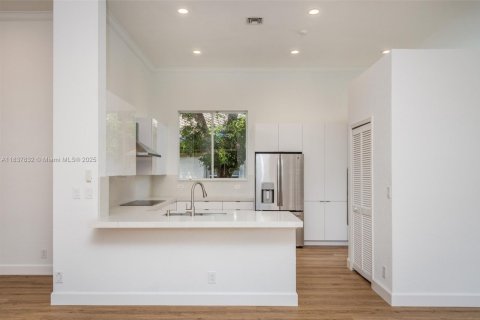 Casa en venta en Weston, Florida, 4 dormitorios, 257.06 m2 № 1825880 - foto 9