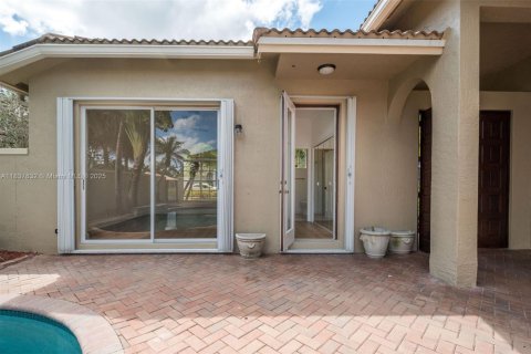 Casa en venta en Weston, Florida, 4 dormitorios, 257.06 m2 № 1825880 - foto 27