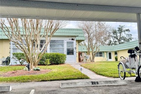 Condo in Sun City Center, Florida, 2 bedrooms  № 1734070 - photo 6