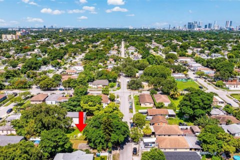 Terrain à vendre à Miami, Floride № 2012288 - photo 8