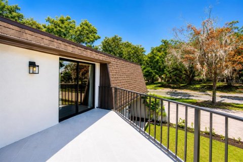 Townhouse in Orlando, Florida 3 bedrooms, 161.28 sq.m. № 2203287 - photo 15