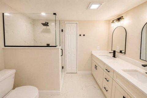 Townhouse in Orlando, Florida 3 bedrooms, 161.28 sq.m. № 2203287 - photo 9