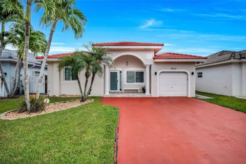 Casa en venta en Miami, Florida, 3 dormitorios, 138.05 m2 № 1952384 - foto 1