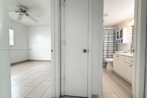 Снять в аренду кондоминиум в Дирфилд-Бич, Флорида 2 спальни, 92.9м2, № 1967250 - фото 20