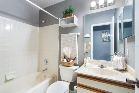 Condominio en venta en Orlando, Florida, 3 dormitorios, 129.6 m2 № 1539096 - foto 10