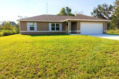 House in Ocala, Florida 3 bedrooms, 123.65 sq.m. № 1902304 - photo 1