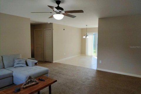 House in Ocala, Florida 3 bedrooms, 123.65 sq.m. № 1902304 - photo 5