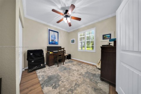 House in Miami, Florida 3 bedrooms, 211.35 sq.m. № 1854799 - photo 10