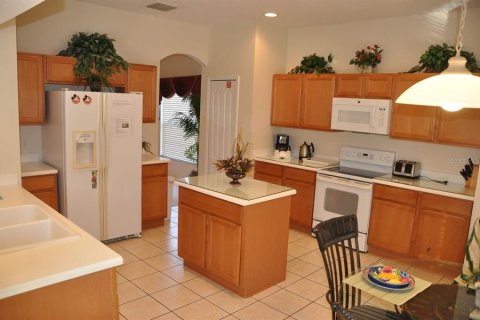 Casa en venta en Davenport, Florida, 5 dormitorios, 274.62 m2 № 1722960 - foto 9