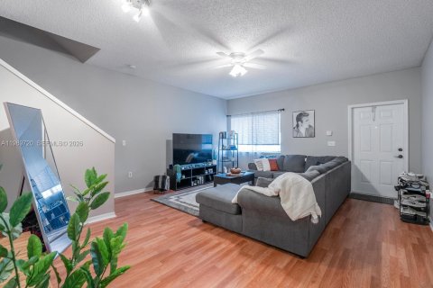 Condo in Homestead, Florida, 2 bedrooms № 2051706 - photo 4