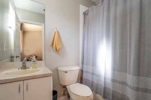 Condo in Homestead, Florida, 2 bedrooms № 2051706 - photo 14