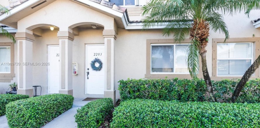 Condo in Homestead, Florida, 2 bedrooms № 2051706