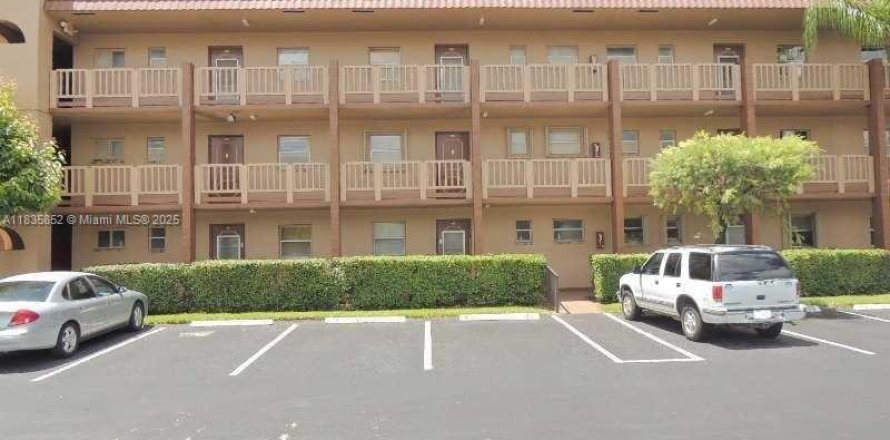 Condominio en Sunrise, Florida, 1 dormitorio  № 2077010