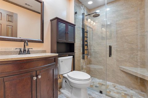 Casa en alquiler en Sunrise, Florida, 4 dormitorios, 260.31 m2 № 1993604 - foto 23