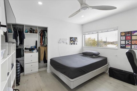 Villa ou maison à vendre à Pembroke Pines, Floride: 4 chambres, 209.96 m2 № 2038301 - photo 7