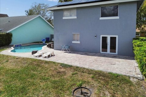 Villa ou maison à vendre à Pembroke Pines, Floride: 4 chambres, 209.96 m2 № 2038301 - photo 21