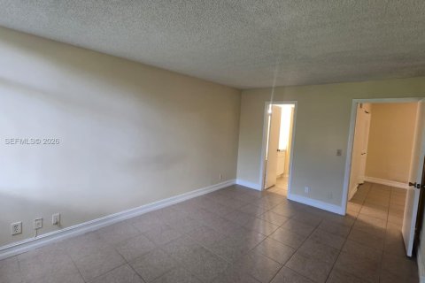 Copropriété à louer à Plantation, Floride: 1 chambre, 68.19 m2 № 2348907 - photo 13