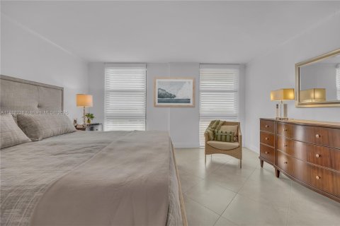 Copropriété à vendre à Coral Gables, Floride: 2 chambres, 132.2 m2 № 2016575 - photo 16
