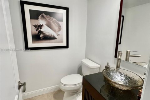 Copropriété à vendre à Coral Gables, Floride: 2 chambres, 132.2 m2 № 2016575 - photo 24