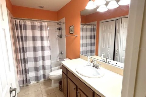 Townhouse in Bradenton, Florida 2 bedrooms, 132.76 sq.m. № 1916137 - photo 18