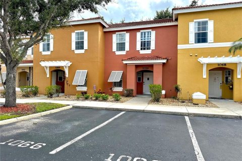 Adosado en venta en Kissimmee, Florida, 3 dormitorios, 119.94 m2 № 1905161 - foto 1