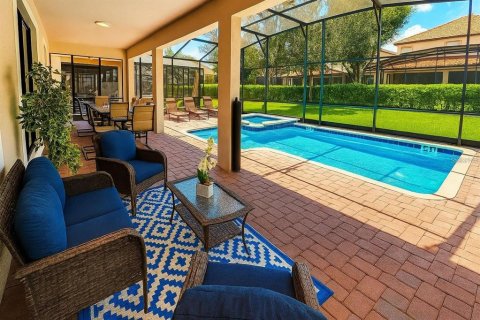 Casa en venta en Davenport, Florida, 9 dormitorios, 363.15 m2 № 2384382 - foto 4