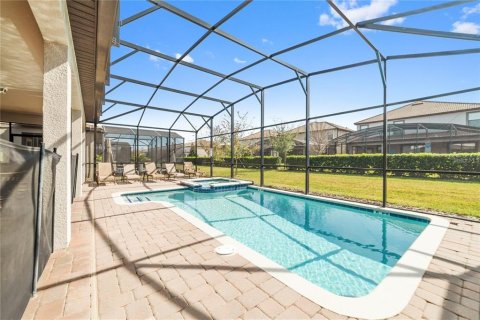 Casa en venta en Davenport, Florida, 9 dormitorios, 363.15 m2 № 2384382 - foto 2