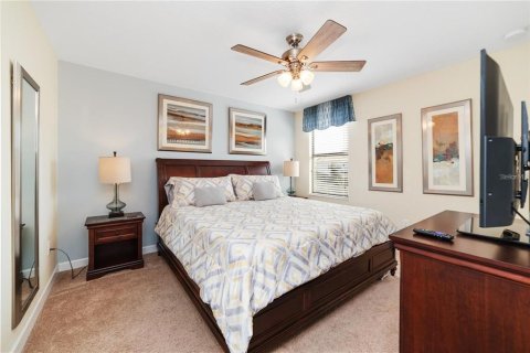 Casa en venta en Davenport, Florida, 9 dormitorios, 363.15 m2 № 2384382 - foto 19