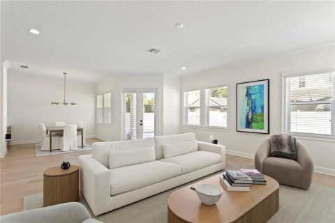 House in Tampa, Florida 4 bedrooms, 282.14 sq.m. № 1523029 - photo 9
