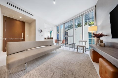 Condo in Miami, Florida  № 1948233 - photo 12