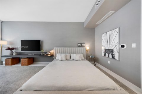 Condo in Miami, Florida  № 1948233 - photo 8