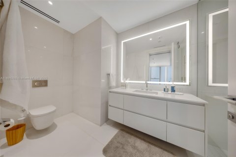 Condo in Miami, Florida  № 1948233 - photo 30