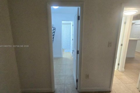 Copropriété à vendre à North Miami, Floride: 1 chambre, 66.33 m2 № 2024765 - photo 12