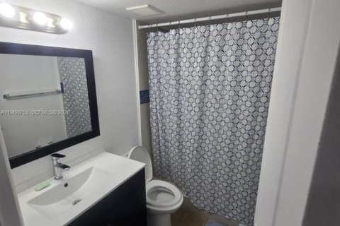 Copropriété à vendre à North Miami, Floride: 1 chambre, 66.33 m2 № 2024765 - photo 14