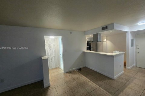 Copropriété à vendre à North Miami, Floride: 1 chambre, 66.33 m2 № 2024765 - photo 5