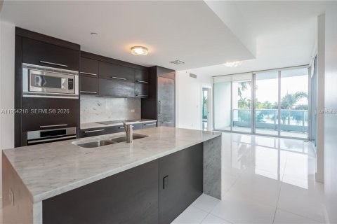 Condo in Miami, Florida, 1 bedroom  № 2009354