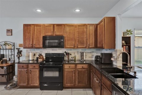 House in Davenport, Florida 3 bedrooms, 163.79 sq.m. № 1802963 - photo 16