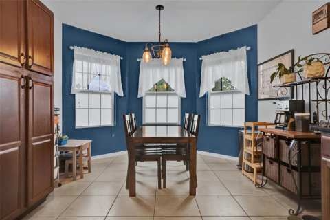 House in Davenport, Florida 3 bedrooms, 163.79 sq.m. № 1802963 - photo 12