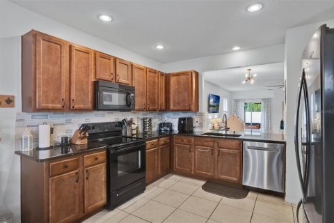 House in Davenport, Florida 3 bedrooms, 163.79 sq.m. № 1802963 - photo 14