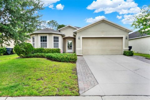 House in Davenport, Florida 3 bedrooms, 163.79 sq.m. № 1802963 - photo 1